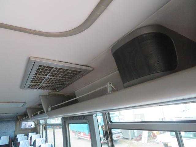 ガーラ 観光バス　４２人乗り　貫通トランク（30枚目）