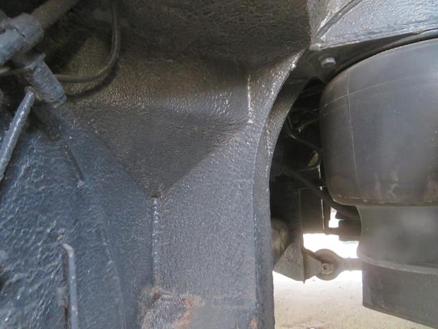 ガーラ 観光バス　４２人乗り　貫通トランク（35枚目）