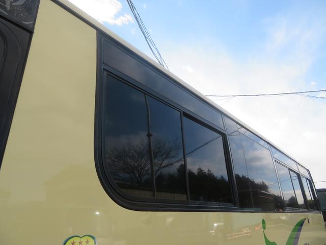 ガーラ 観光バス　４２人乗り　貫通トランク（48枚目）