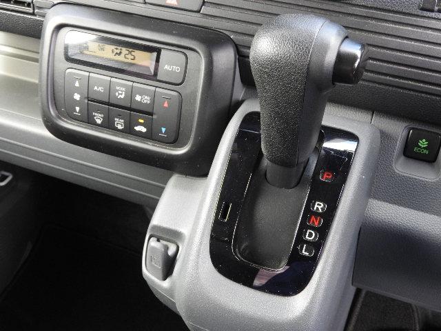 Ｎ－ＶＡＮ Ｇ・ホンダセンシング　Ｗエアバック　ＡＢＳ　フル装備　社外スマホ連携ディスプレイオーディオ　Ｈライトレベライザー　オートライト　ＥＴＣ　Ｌクルーズ　Ｐガラス　ドアバイザー　キーレス　Ｈセンシング　アイドリングＳＴＯＰ（11枚目）