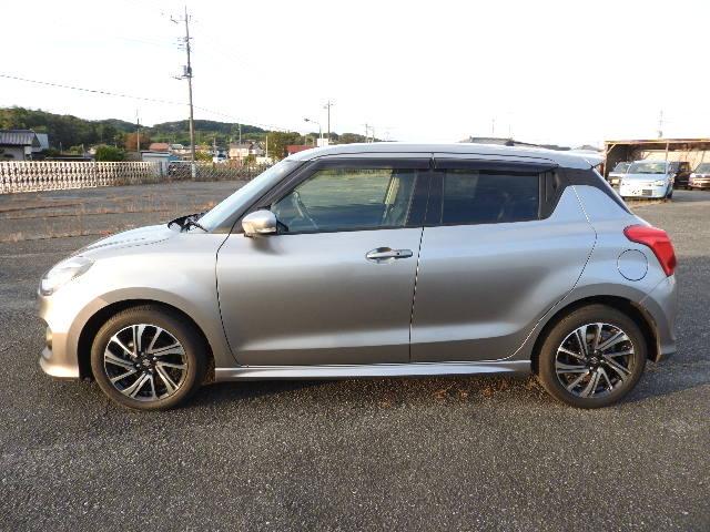 スイフト RS カーテンエアバック ABS フル装備 ナビ 地デジ CD LEDヘッド フォグ Aライト 16アルミ Lクルーズ Cソナー Pガラス ドアバイザー Bスタート Dセンサーブレーキ 5速マニュアル(5枚目)