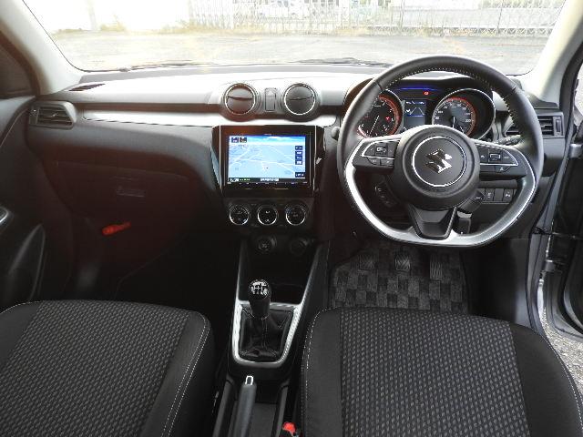 スイフト RS カーテンエアバック ABS フル装備 ナビ 地デジ CD LEDヘッド フォグ Aライト 16アルミ Lクルーズ Cソナー Pガラス ドアバイザー Bスタート Dセンサーブレーキ 5速マニュアル(9枚目)