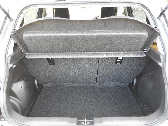 スイフト RS カーテンエアバック ABS フル装備 ナビ 地デジ CD LEDヘッド フォグ Aライト 16アルミ Lクルーズ Cソナー Pガラス ドアバイザー Bスタート Dセンサーブレーキ 5速マニュアル(23枚目)