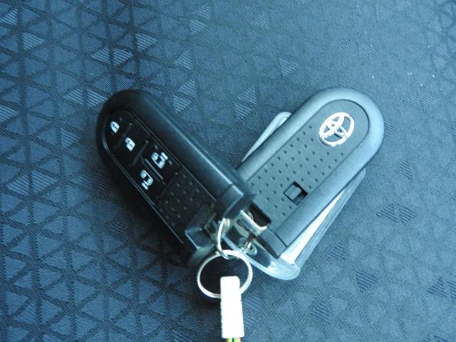 タンク カスタムG Wエアバック ABS フル装備 ナビ 地デジ Bカメラ LEDヘッド フォグ Aライト 14アルミ ETC 両側自動ドア Pガラス ドアバイザー スマートキー Bスタート Iストップ スマートアシスト(16枚目)