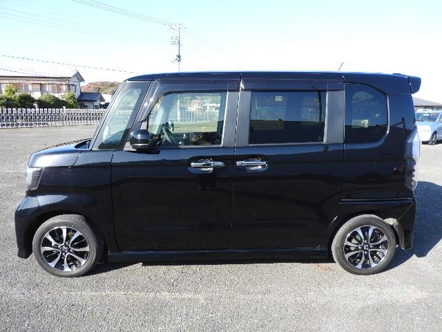 Ｎ－ＢＯＸカスタム Ｇ・Ｌホンダセンシング　カーテンエアバック　ＡＢＳ　フル装備　ナビ　地デジ　Ｂカメラ　ドラレコ　ＬＥＤヘッド　フォグ　１４アルミ　ＥＴＣ　片側自動ドア　Ｌクルーズ　Ｐガラス　バイザー　スマートキー　Ｉストップ　Ｈセンシング（5枚目）