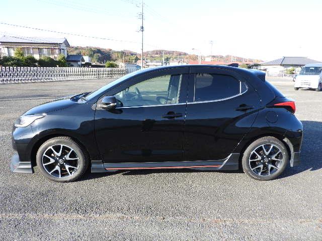 ヤリス ハイブリッドZ カーテンエアバック ABS フル装備 Dオーディオ Aモニター BT USB ドラレコ LEDヘッド フォグ 16アルミ エアロ Sヒーター Cソナー スマートキー Bスタート Tセーフティセンス(5枚目)