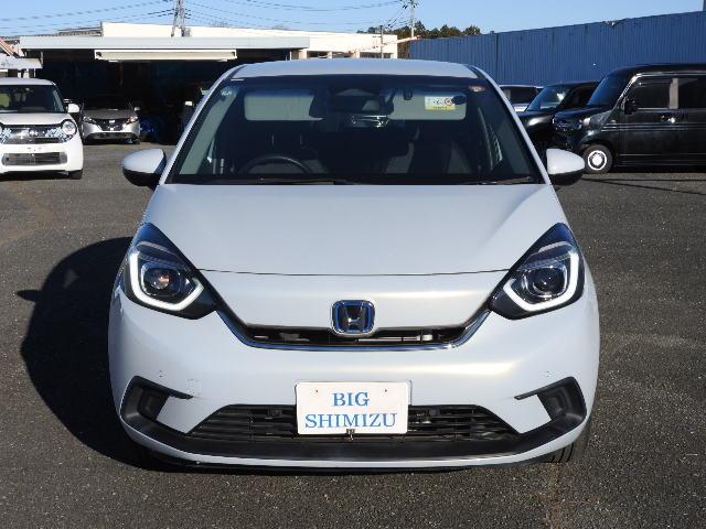 フィット ｅ：ＨＥＶホーム　カーテンエアバック　ＡＢＳ　フル装備　ナビ　地デジ　Ｂカメラ　ドラレコ　ＬＥＤヘッド　Ａライト　ＥＴＣ　Ｌクルーズ　Ｃソナー　Ｐガラス　ドアバイザー　スマートキー　Ｂスタート　イモビ　Ｈセンシング（2枚目）