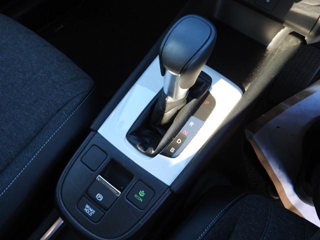 フィット ｅ：ＨＥＶホーム　カーテンエアバック　ＡＢＳ　フル装備　ナビ　地デジ　Ｂカメラ　ドラレコ　ＬＥＤヘッド　Ａライト　ＥＴＣ　Ｌクルーズ　Ｃソナー　Ｐガラス　ドアバイザー　スマートキー　Ｂスタート　イモビ　Ｈセンシング（12枚目）