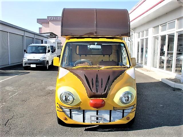 キャリイトラック ネコバス風キッチンカー 移動販売車 ケータリングカー ミラーモニター バックカメラ ナビ ａｔ 跳ね上げ窓 換気扇 コンセント 外部電源 ｌｅｄ照明 販売口２か所 販売カウンター Carsmeet Web 自動車情報サイト Le Volant Carsmeet Web ル ボラン