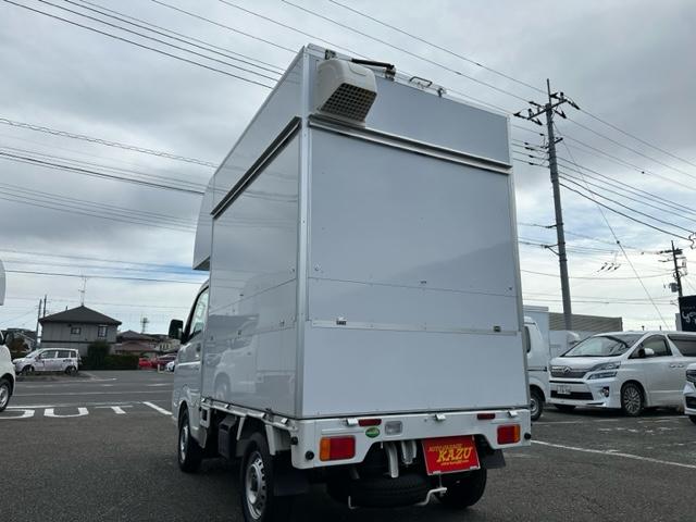 日産 ＮＴ１００クリッパートラック