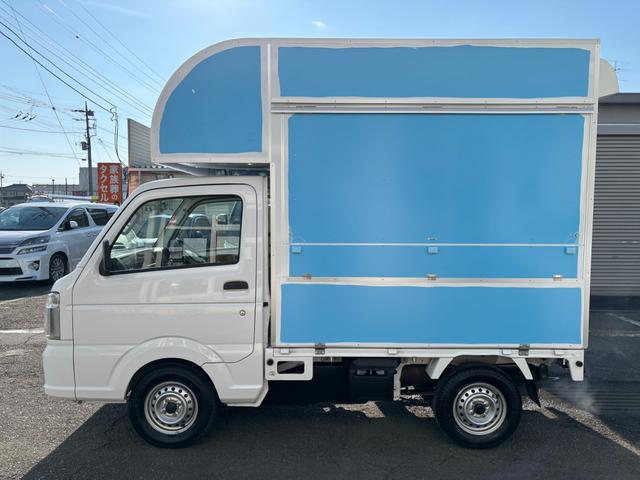 ＮＴ１００クリッパートラック ＤＸ　ＮＴ１００クリッパー　移動販売車　キッチンカー　ＡＴ車　跳ね上げ扉　換気扇　販売窓２か所　ＬＥＤ照明　ドアストッパー　２層シンク１００Ｌタンク２個　排水小窓　４ナンバー　８ナンバー変更可能（7枚目）