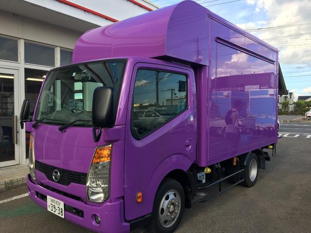 ＮＴ１００クリッパートラック ＤＸ　ＮＴ１００クリッパー　移動販売車　キッチンカー　ＡＴ車　跳ね上げ扉　換気扇　販売窓２か所　ＬＥＤ照明　ドアストッパー　２層シンク１００Ｌタンク２個　排水小窓　４ナンバー　８ナンバー変更可能（34枚目）
