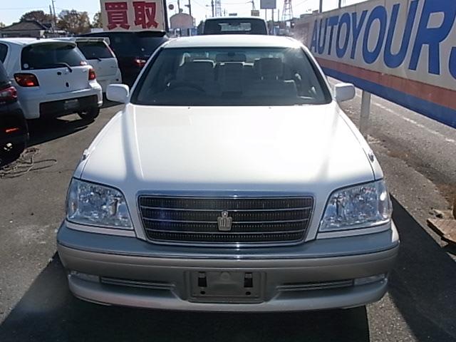 クラウン ロイヤルエクストラFourリミテッド 記録簿 4WD ナビ HID AT キーレスエントリー 電動格納ミラー パワーシート CD カセット 衝突安全ボディ ABS エアコン パワーステアリング 禁煙車(3枚目)