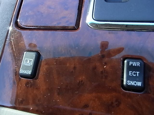 クラウン ロイヤルエクストラFourリミテッド 記録簿 4WD ナビ HID AT キーレスエントリー 電動格納ミラー パワーシート CD カセット 衝突安全ボディ ABS エアコン パワーステアリング 禁煙車(10枚目)