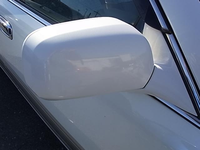 クラウン ロイヤルエクストラFourリミテッド 記録簿 4WD ナビ HID AT キーレスエントリー 電動格納ミラー パワーシート CD カセット 衝突安全ボディ ABS エアコン パワーステアリング 禁煙車(44枚目)