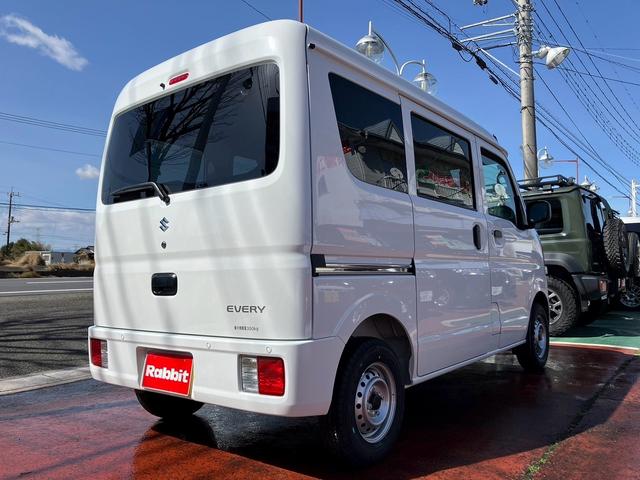 エブリイ PAリミテッド 登録届け出済未使用車 セーフティサポート ハイルーフ パワーウィンドウ クリアランスソナー アイドリングストップ 盗難警報装置 横滑防止 デュアルセンサーブレーキサポート(5枚目)