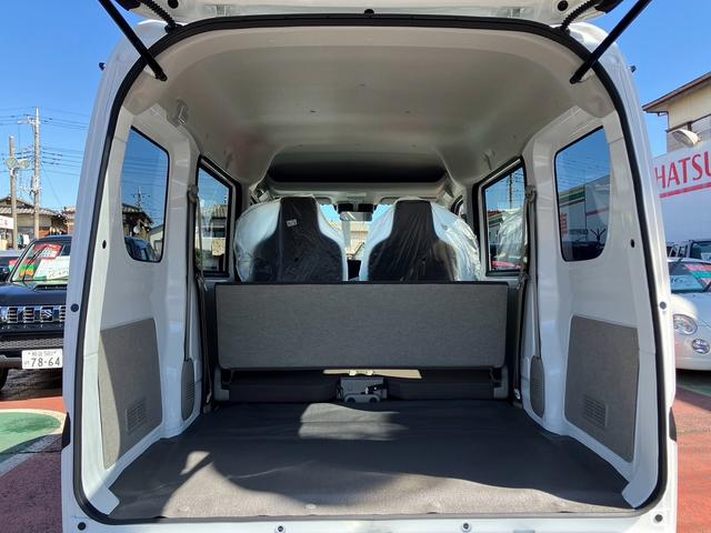 エブリイ PAリミテッド 登録届け出済未使用車 セーフティサポート ハイルーフ パワーウィンドウ クリアランスソナー アイドリングストップ 盗難警報装置 横滑防止 デュアルセンサーブレーキサポート(16枚目)