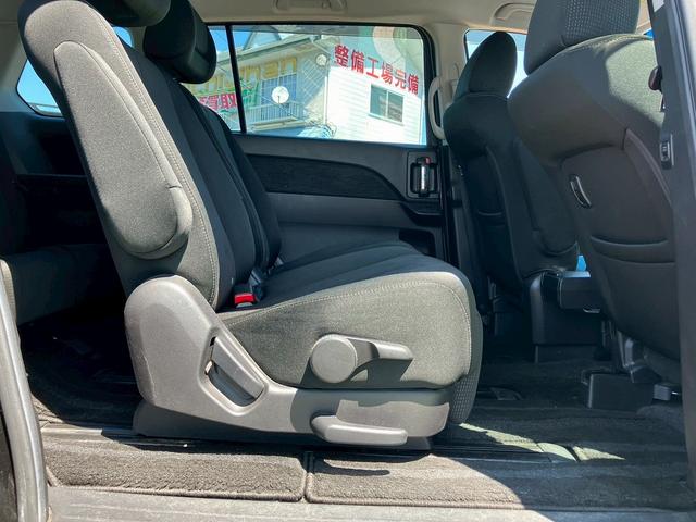 ＭＰＶ ２３Ｓ　両側電動スライドドア　フルセグＴＶ　バックカメラ　Ｂｌｕｅｔｏｏｔｈオーディオ　３列シート　ＥＴＣ　ＣＤ　ＤＶＤ　盗難防止機能　衝突安全ボディ　デュアルエアコン（14枚目）