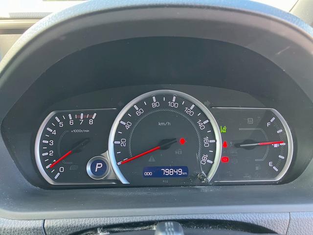 ヴォクシー ＺＳ　煌ＩＩ　ワンオーナー車両　　両側電動スライドドア　トヨタ純正ナビ　２列目フリップダウンモニター　バックカメラ　ＥＴＣ　フルセグＴＶ　ウォークスルー　ハイビームアシスト　３列シート（28枚目）
