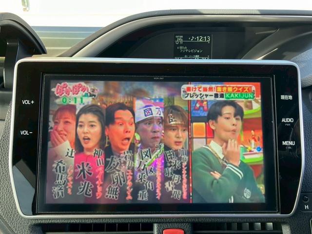 ヴォクシー ＺＳ　煌ＩＩ　ワンオーナー車両　　両側電動スライドドア　トヨタ純正ナビ　２列目フリップダウンモニター　バックカメラ　ＥＴＣ　フルセグＴＶ　ウォークスルー　ハイビームアシスト　３列シート（34枚目）