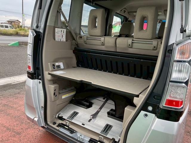 HONDA N-BOX PLUS G.L PACKAGE
