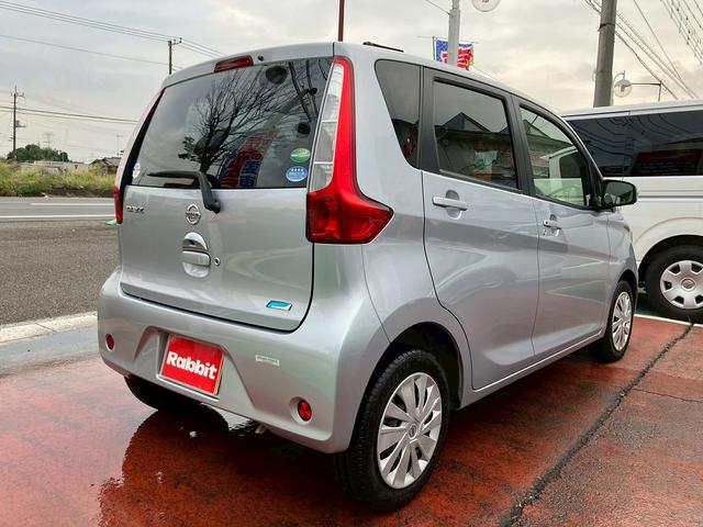 デイズ X Vセレクション+セーフティII 日産純正ナビ アラウンドビューモニター フルセグTV ベンチシート スマートキー CD DVD Bluetoothオーディオ 衝突軽減ブレーキ(4枚目)