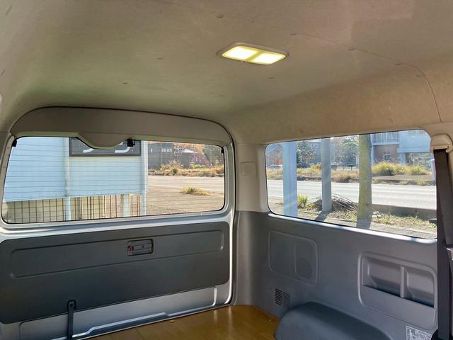 ハイエースバン ロングワイドスーパーGL ワンオーナー車両 ディーゼル車 タイベル交換済 社外オートクルーズ付スロットルコントローラー クリアランスソナー バックカメラ フルセグTV ETC Bluetooth接続 CD DVD(30枚目)