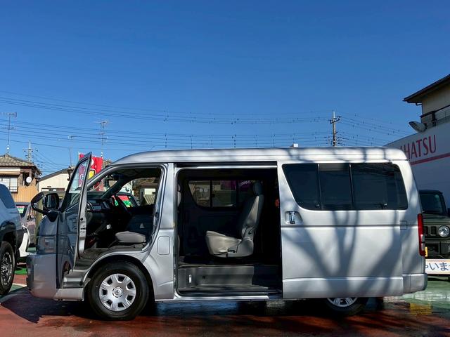 ハイエースバン ロングワイドスーパーGL ワンオーナー車両 ディーゼル車 タイベル交換済 社外オートクルーズ付スロットルコントローラー クリアランスソナー バックカメラ フルセグTV ETC Bluetooth接続 CD DVD(40枚目)