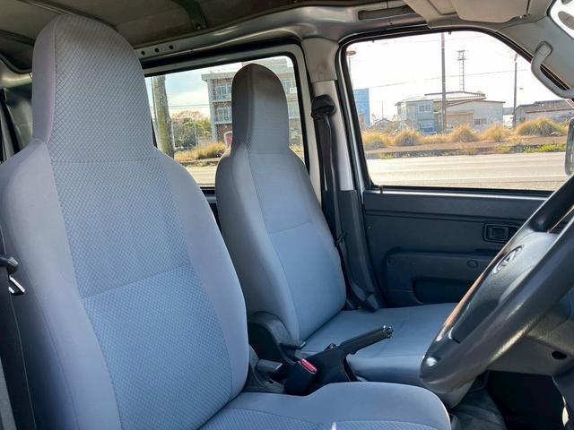 ハイゼットカーゴ DX ワンオーナー車 全席パワーウインドウ ETC装備 スマホスタンド 横滑り防止装置 ダブルエアバック(5枚目)