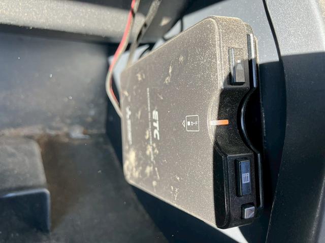 ハイゼットカーゴ DX ワンオーナー車 全席パワーウインドウ ETC装備 スマホスタンド 横滑り防止装置 ダブルエアバック(11枚目)