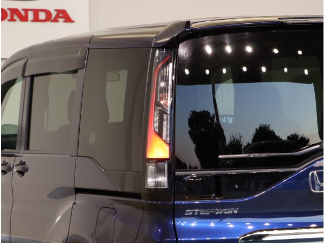 ステップワゴンスパーダ スパーダ・クールスピリットホンダセンシング サイドエアバック スマートキ 左右電動スライドドア バックモニタ Wエアコン 地TV ナビ&TV 三列シート USB 助手席エアバッグ ドライブレコーダ(14枚目)