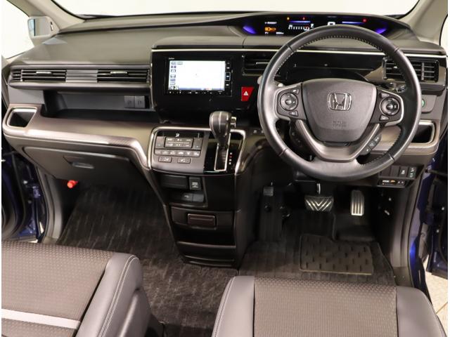 ステップワゴンスパーダ スパーダ・クールスピリットホンダセンシング サイドエアバック スマートキ 左右電動スライドドア バックモニタ Wエアコン 地TV ナビ&TV 三列シート USB 助手席エアバッグ ドライブレコーダ(15枚目)