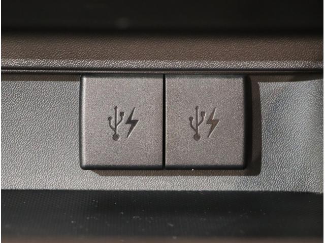 ステップワゴンスパーダ スパーダ・クールスピリットホンダセンシング サイドエアバック スマートキ 左右電動スライドドア バックモニタ Wエアコン 地TV ナビ&TV 三列シート USB 助手席エアバッグ ドライブレコーダ(39枚目)