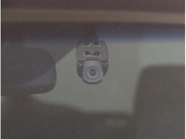 ステップワゴンスパーダ スパーダ・クールスピリットホンダセンシング サイドエアバック スマートキ 左右電動スライドドア バックモニタ Wエアコン 地TV ナビ&TV 三列シート USB 助手席エアバッグ ドライブレコーダ(40枚目)