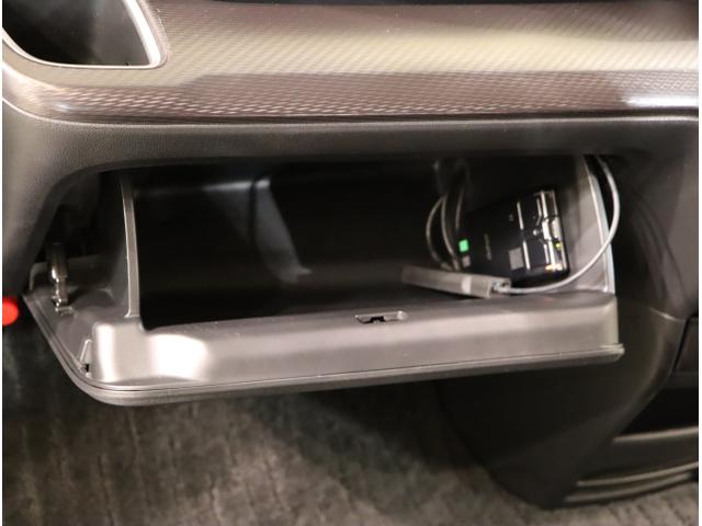 ステップワゴンスパーダ スパーダ・クールスピリットホンダセンシング サイドエアバック スマートキ 左右電動スライドドア バックモニタ Wエアコン 地TV ナビ&TV 三列シート USB 助手席エアバッグ ドライブレコーダ(43枚目)