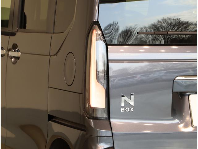 Ｎ－ＢＯＸカスタム ターボ　イモビライザー　衝突被害軽減　ベンチシート　キーフリー　Ｐセンサー　ＥＳＣ　パワステ　ＤＶＤ再生　両席エアバック　サイドエアバッグ　ターボ車　ＵＳＢ接続　Ａライト　スマキー　パワーウィンドウ（13枚目）