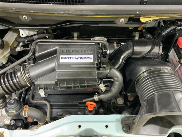 �R���p�N�g�ȃG���W�����[���ŁA������Ԃ��m�ۂ��Ă��܂��B�z���_�̂l�l�v�z�i�}���}�L�V�}���E���J�~�j�}���j�͍��ł��󂯌p����Ă��܂��B