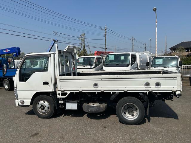 エルフトラック 　平ボデー　３トン　１０尺　高床　荷台内寸長３１２５ｍｍ幅１６２６ｍｍアオリ高３７５　床板張り　ロープ穴３対（8枚目）