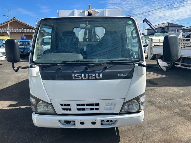 エルフトラック 　脱着装置付コンテナ専用車　極東フックロールＪＭ０２－５３　コンテナ互換性タイプ　積載量３，０００ｋｇ（2枚目）