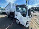 エルフトラック 　脱着装置付コンテナ専用車　極東フックロールＪＭ０２－５３　コンテナ互換性タイプ　積載量３，０００ｋｇ（3枚目）