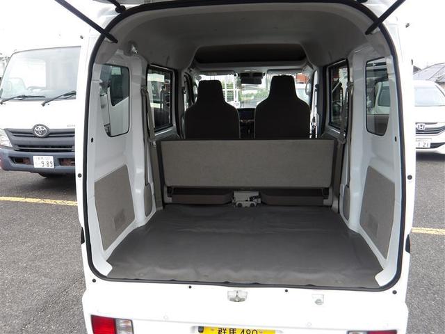 エブリイ ＰＣ　メモリーナビ　バックカメラ　衝突被害軽減システム　ＥＴＣ　レーンアシスト　オートライト　クリアランスソナー　キーレス　ＵＳＢ入力端子　ＢＬＵＥＴＯＯＴＨ接続　４速オートマ　２エアバッグ　衝突被害軽減（15枚目）