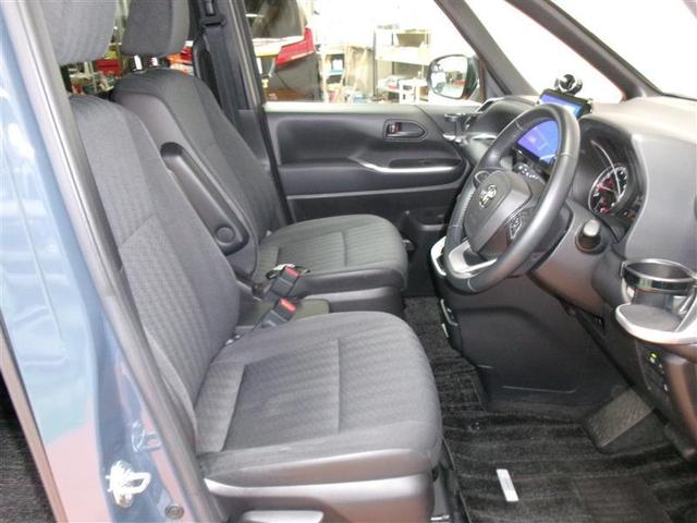 ヴォクシー Ｓ－Ｇ　フルセグ　メモリーナビ　ＤＶＤ再生　後席モニター　バックカメラ　衝突被害軽減システム　ＥＴＣ　ＬＥＤヘッドランプ　乗車定員８人　３列シート（18枚目）