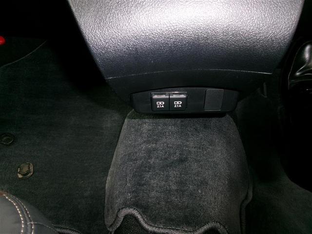 シエンタ Ｇ　クエロ　４ＷＤ　フルセグ　メモリーナビ　ＤＶＤ再生　バックカメラ　衝突被害軽減システム　ＥＴＣ　両側電動スライド　ＬＥＤヘッドランプ　乗車定員６人　３列シート（10枚目）