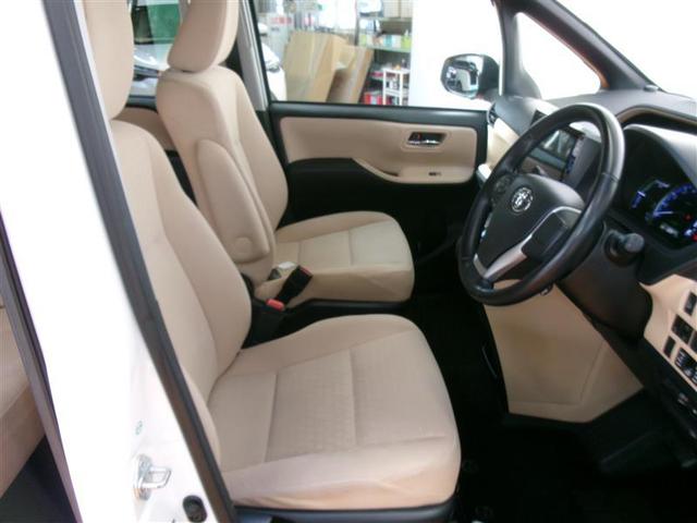 ノア ハイブリッドＧ　フルセグ　メモリーナビ　ＤＶＤ再生　バックカメラ　衝突被害軽減システム　ＥＴＣ　両側電動スライド　ＬＥＤヘッドランプ　乗車定員７人　３列シート（15枚目）