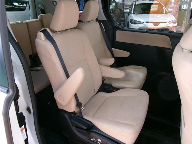 ノア ハイブリッドＧ　フルセグ　メモリーナビ　ＤＶＤ再生　バックカメラ　衝突被害軽減システム　ＥＴＣ　両側電動スライド　ＬＥＤヘッドランプ　乗車定員７人　３列シート（16枚目）