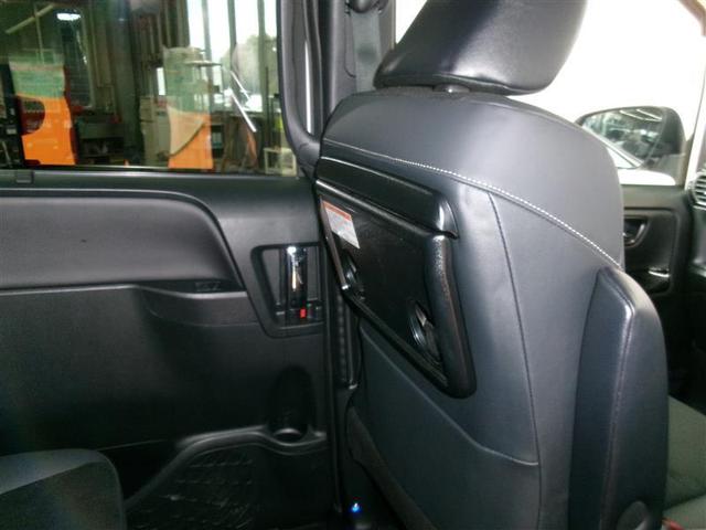 ノア Ｓｉ　ダブルバイビーＩＩＩ　４ＷＤ　フルセグ　メモリーナビ　ＤＶＤ再生　後席モニター　バックカメラ　衝突被害軽減システム　ＥＴＣ　ドラレコ　両側電動スライド　ＬＥＤヘッドランプ　ウオークスルー　乗車定員７人　３列シート（17枚目）