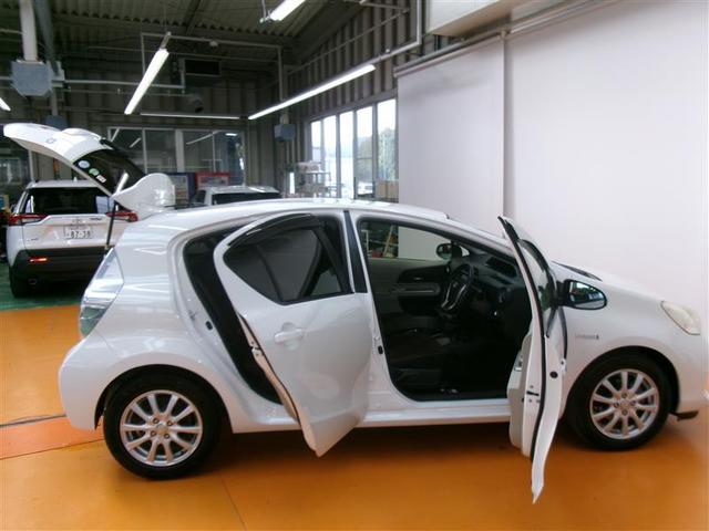 アクア Ｇ　フルセグ　メモリーナビ　ＤＶＤ再生　ＥＴＣ　ＬＥＤヘッドランプ　オートライト　横滑り防止　スマートキー　プッシュスタート　イモビ　ＢＬＵＥＴＯＯＴＨ接続　アルミホイール　２エアバッグ　ＡＢＳ（18枚目）