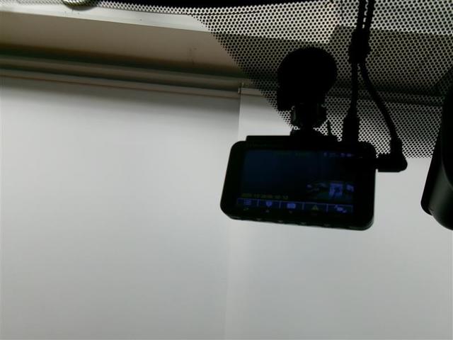 ヤリスクロス ハイブリッドＺ　フルセグ　バックカメラ　衝突被害軽減システム　ＥＴＣ　ＬＥＤヘッドランプ　横滑り防止機能　レーンアシスト　オートマチックハイビーム　クリアランスソナー　シートヒーター　ステアリングスイッチ　全周囲Ｍ（7枚目）