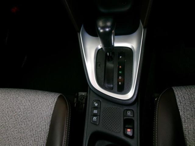 ヤリスクロス ハイブリッドＺ　フルセグ　バックカメラ　衝突被害軽減システム　ＥＴＣ　ＬＥＤヘッドランプ　横滑り防止機能　レーンアシスト　オートマチックハイビーム　クリアランスソナー　シートヒーター　ステアリングスイッチ　全周囲Ｍ（12枚目）