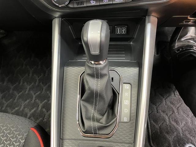 ライズ Ｚ　フルセグ　バックカメラ　衝突被害軽減システム　ＥＴＣ　ドラレコ　ＬＥＤランプ　シートヒーター　ＴＶコントロールキット　レーンアシスト　オートマチックハイビーム　ステアリングスイッチ　プッシュスタート（11枚目）